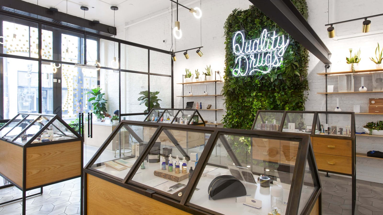 How Cannabis Dispensaries Can Help You Get the Most Out of Your Marijuana post thumbnail image