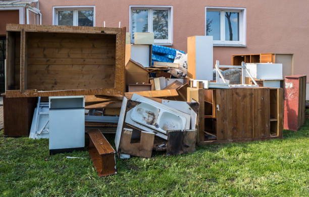 Hoarding Cleanup Industry experts in Long Seaside, CA: Repairing Order to your property post thumbnail image